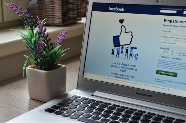 What Real Estate Agents Should Post to Facebook Using Zurple